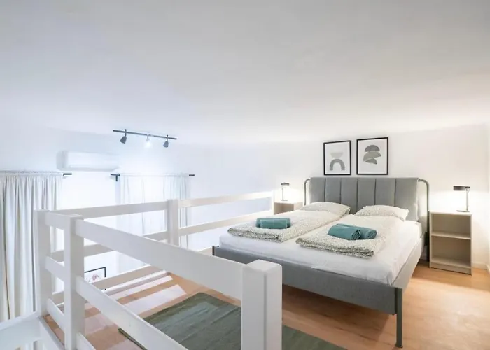 Botanic Bliss Apartment *